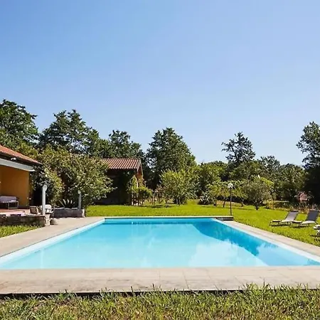 Alba Villa